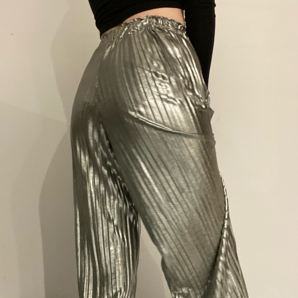 Metallic high waisted pleated pants